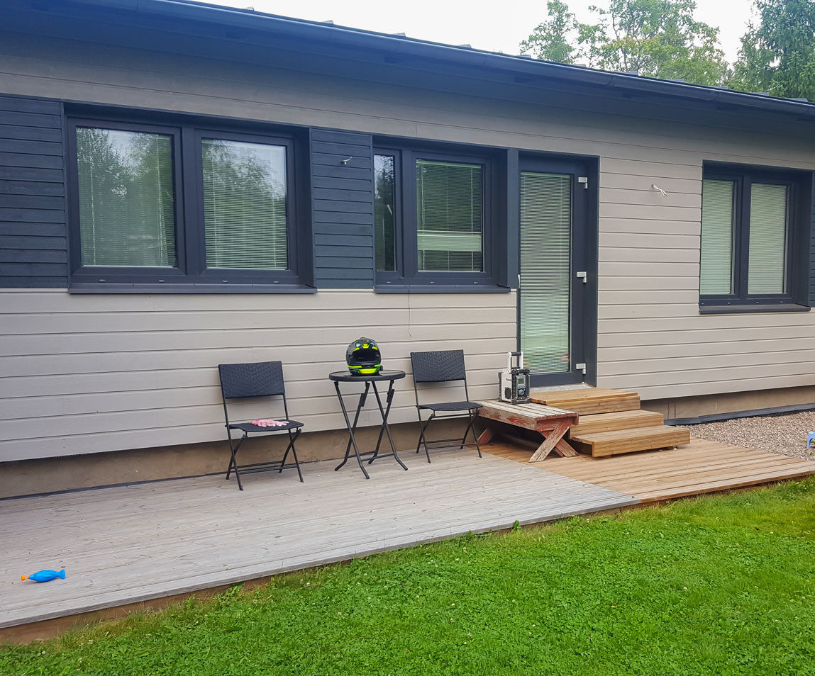 Pvc windows with dark coloured frames